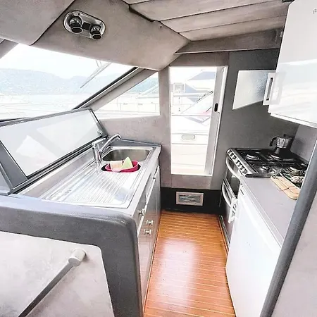Πλωτό κατάλυμα Sejour Insolite A Bord D'un Yacht A Vecchio *