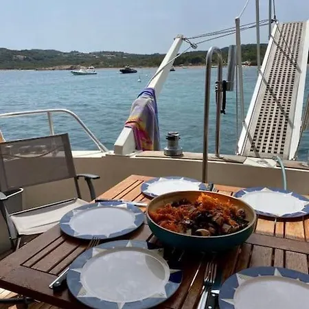 Sejour Insolite A Bord D'un Yacht A Vecchio Botel *