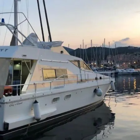 Sejour Insolite A Bord D'un Yacht A Vecchio * Porto-Vecchio (Corsica)